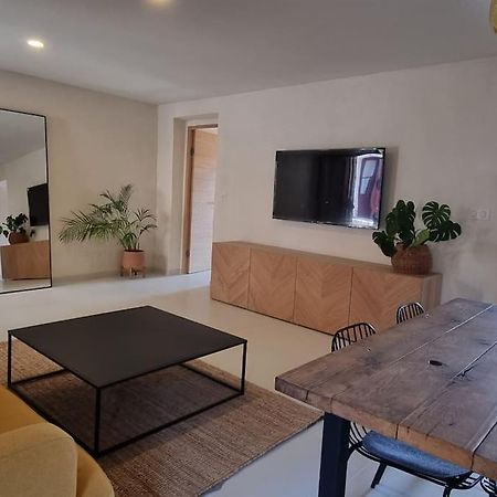 Appartement Au Centre Du Village Cargese Luaran gambar